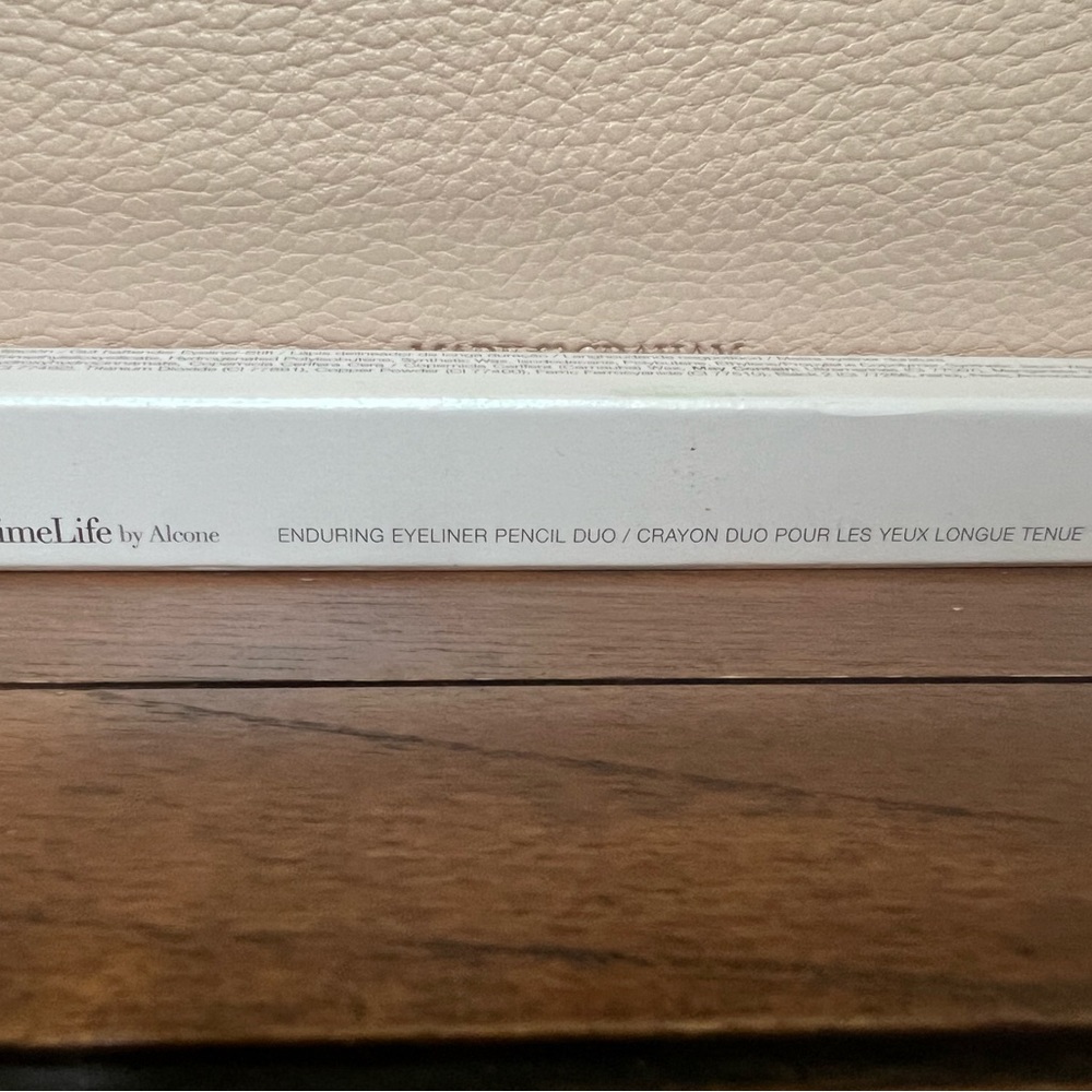 ENDURING EYELINER PENCIL DUO. Work hard play hard